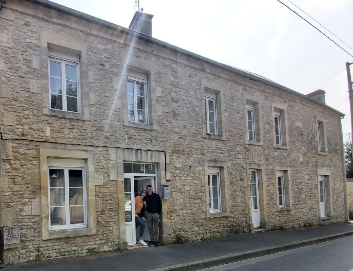 La Petite Dame De Bayeux Exterior foto